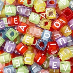 Micanga de Letras Vogais 6x6mm Luli L55 Pacote com 500g