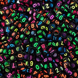 Micanga de Numeros L37 6X6mm Pacote com 500g