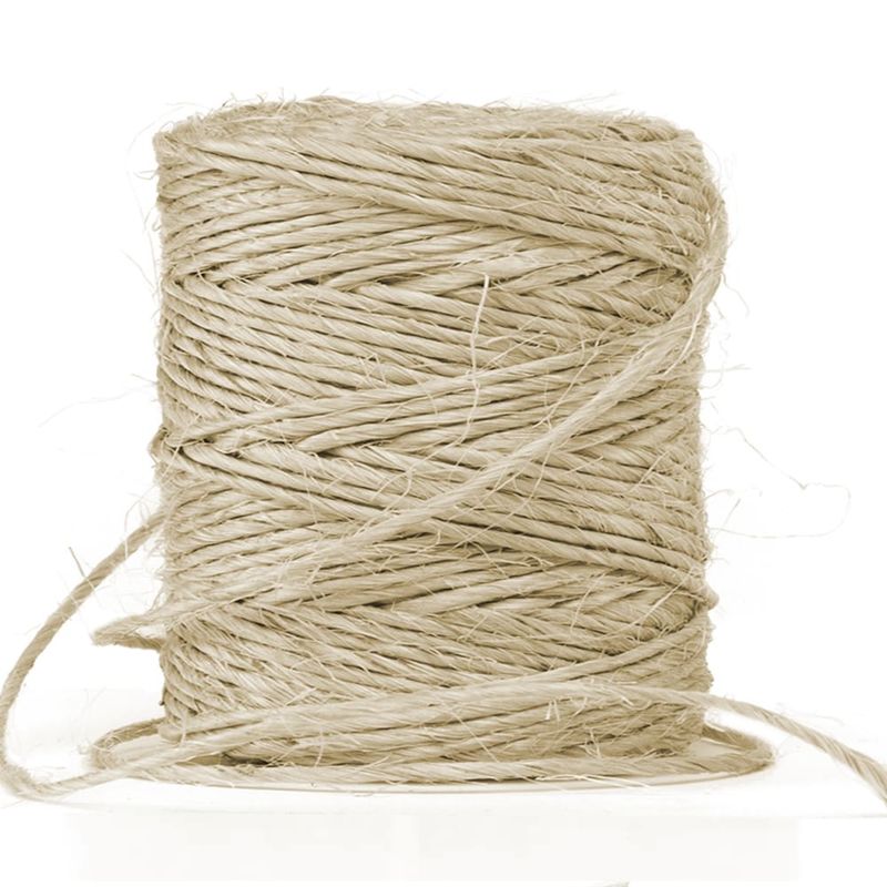 Fio-de-Sisal-Rasado-300-1-25mm-Rolo-com-75-Metros