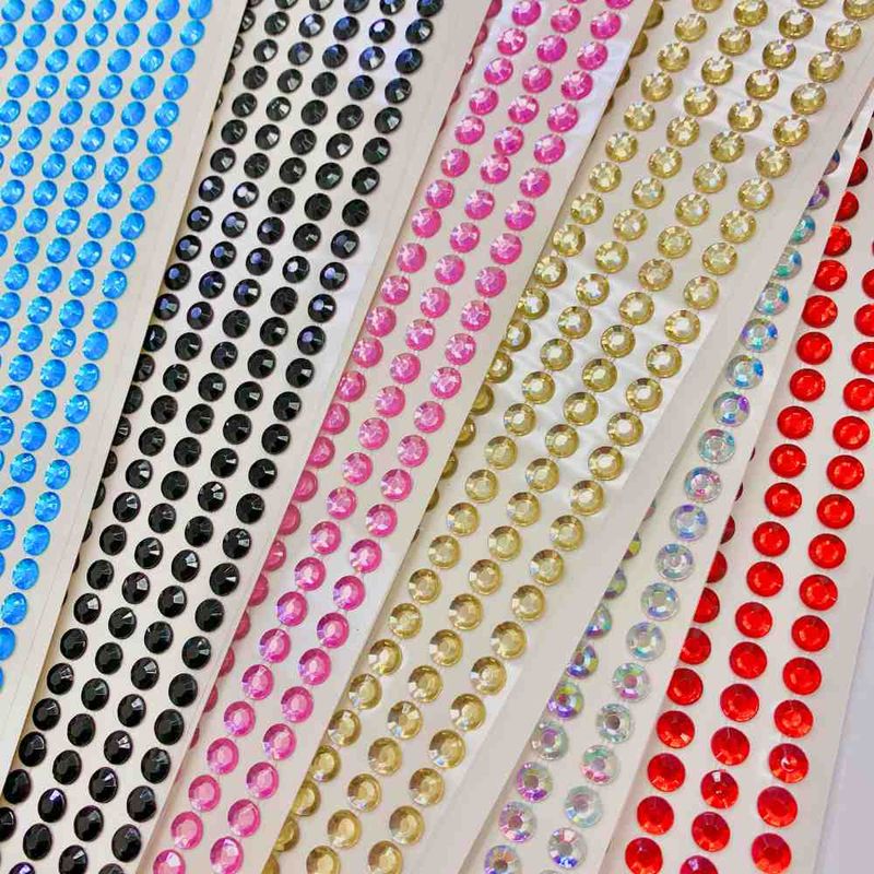 Cartela-de-Strass-Adesiva-Luli-A6-6mm-com-280un-