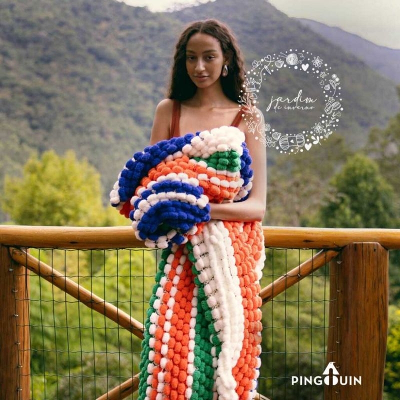 Dalia-Pompom.jpg
